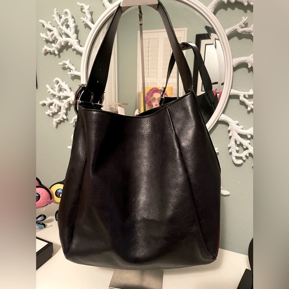 Gucci Black Leather Hobo Tote - Picture 1 of 7